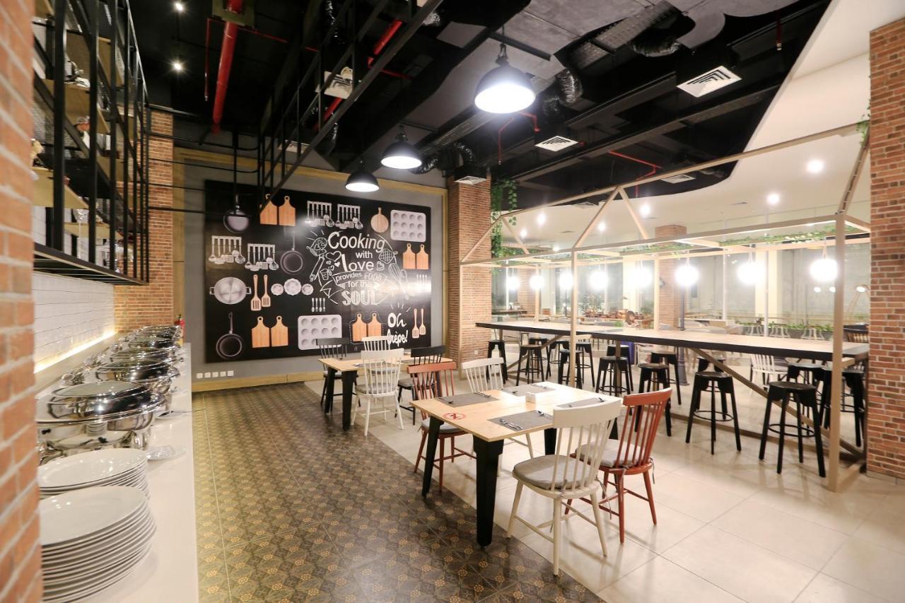 Luminor Hotel Purwokerto By Wh Exterior foto